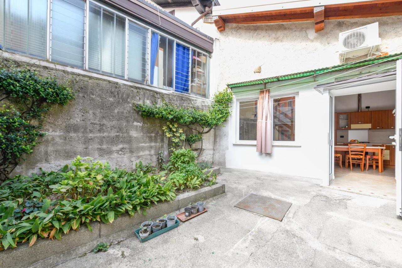 Appartamento In Piazza Moniga del Garda Exterior photo