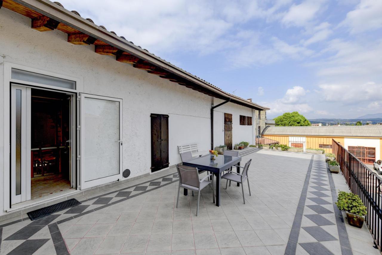 Appartamento In Piazza Moniga del Garda Exterior photo