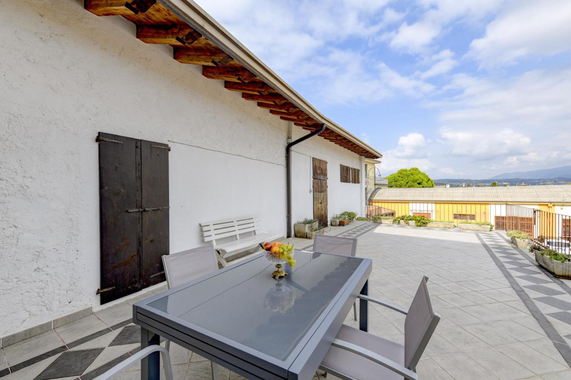 Appartamento In Piazza Moniga del Garda Exterior photo
